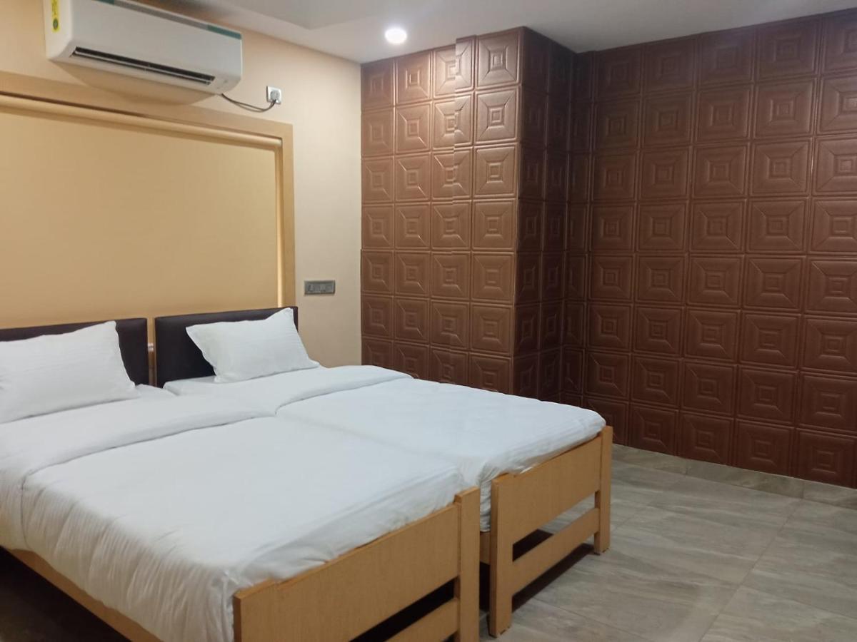 Soukyam Hotel コルカタ エクステリア 写真