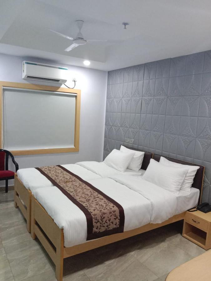 Soukyam Hotel コルカタ エクステリア 写真